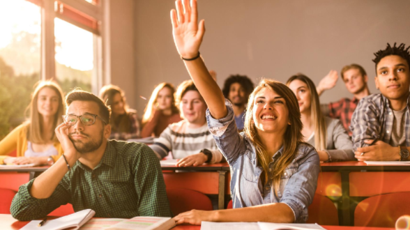 青胜资讯：从教育扩容到产业升级，香港留学迎来全方位政策利好