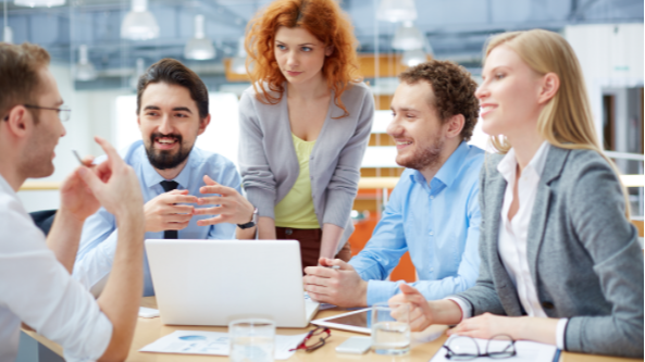 青胜资讯：8所美国顶尖名校抱团进驻硅谷，中西部留学生求职创业迎关键破局