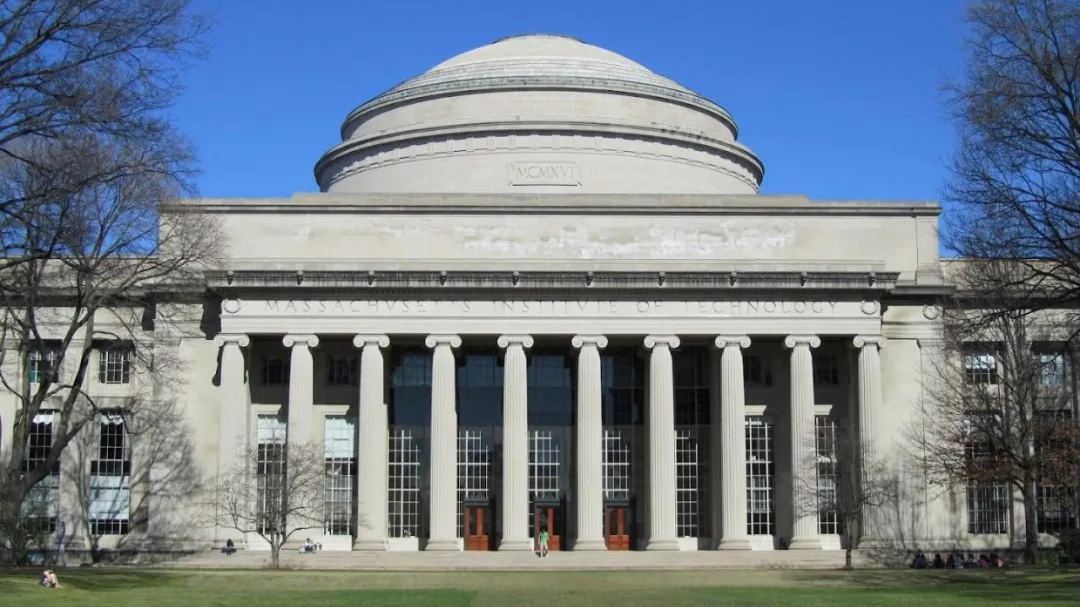青胜资讯：UCL 2027Fall商科矩阵升级：4大全新专业落地，G5申请的新机遇与真门槛